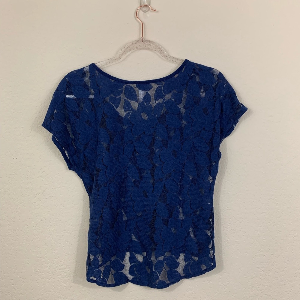 3️⃣/2️⃣0️⃣Xhilaration navy lace blouse - Picture 2 of 4